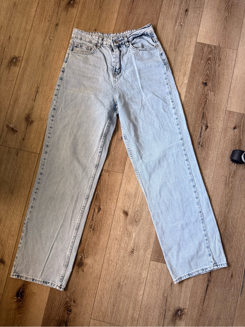 SHEIN Light Wash Wide Leg Jeans